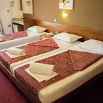 Akropol Hotel