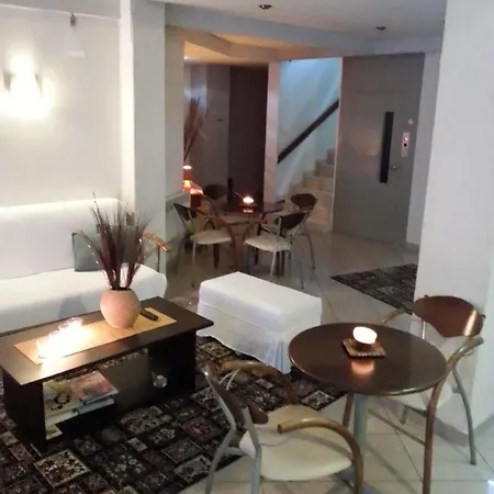 阿克罗珀酒店 3* Paralía