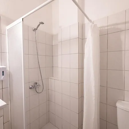 Hotel Akropol 3*